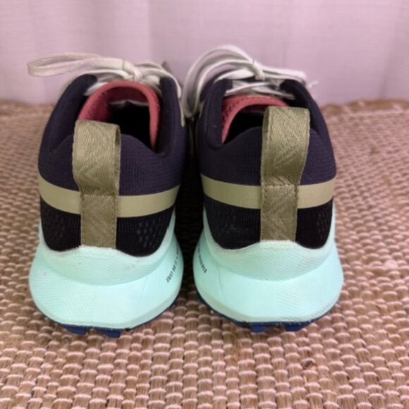 Nike React Pegasus Trail 4 Running/Hiking shoes Black Alligator Mint. Size 8.5 - Picture 3 of 4